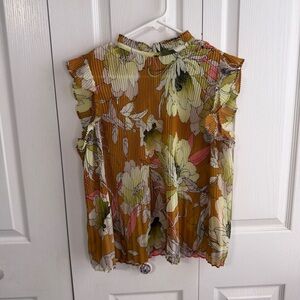 Ryegrass floral pleated blouse size medium
